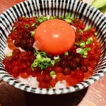 めしの助 - いくら入り卵かけごはん