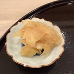 鮨 もりなり - ガリ