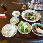 萬来軒別館 - 主役はキャベツな回鍋肉ランチセット（杏仁豆腐つき）