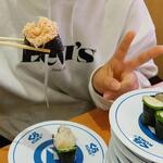 無添くら寿司 - 我が子がカニを「いただきまーす」(2022.11.05)