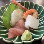 万両・割烹懐石 - 新鮮な刺身です