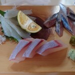 Tanga Yatai Sushi Manten - 刺身三点盛り 1600円