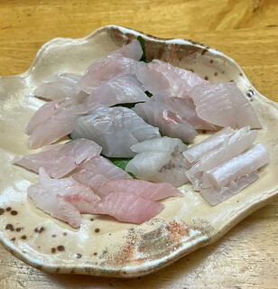 Unagi Wakabayashi - 地のもの白身魚１４種２切れずつ　