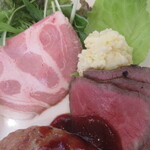 あおいファーム Guest House - 欲張りセットの自家製ハムとローストビーフ