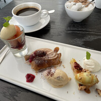 THE COSMOPOLITAN GRILL BAR TERRACE - 