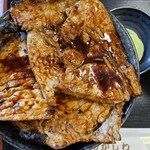 豚丼のかしわ - 