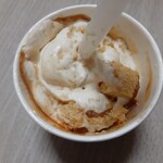 マクドナルド - 料理写真:栗のモンブランの月見マックフルーリー330円