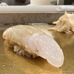 梅田 鮨 よこ田 - 