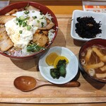 Maamaaya - チャーシュー丼定食（並・650円）