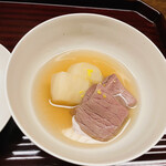 宮坂 - 但馬牛を蕪と炊き合わせて