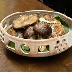 宮坂 - 見事な松茸