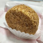 長栄堂稲葉菓子店 - バタークリームココナッツロール(270円)です。