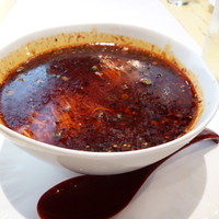 トゥーランドット 臥龍居  - こちらが激辛坦々麺