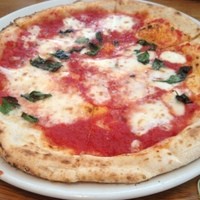 イゾラ ブル - ランチ、ピザマルゲリータ