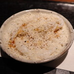 きう - 白魚、吉田牧場のチーズ　カンボジア胡椒