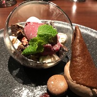 ワカヌイ グリル ダイニング バー 東京 - 