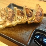 Hakata Tonkotsu Ramen Izumiya - 焼き餃子