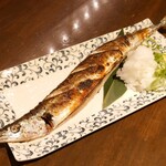 飲んべぇ食堂 らくだ屋 - 秋刀魚塩焼き