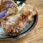 とんかつ 栄ちゃん - ソースも良きけど塩だった