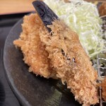 とんかつ 栄ちゃん - ナスとパイナップルのフライ