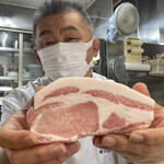 とんかつ 栄ちゃん - 最近、栄ちゃんさんにピント泥棒される。