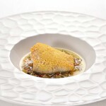 メインダイニング - 【公式HP】川奈ディナー：白身魚のクスクス焼き　10種の香りを閉じ込めたオリーブオイルと共に