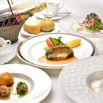 メインダイニング - 【公式HP】ご結婚５周年記念アニバーサリーメニュー