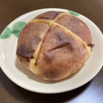 The Yellow Deli - Hot Cross Bun