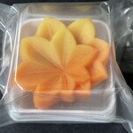 久栄堂菓子舗 - 『ねりきり(もみじ)』