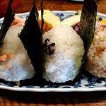 Onigiri Sutando Rittsubon - おにぎり3個(さけ、塩こんぶ、チーズおかか)