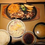 Yayoi Ken - 2022年6月　ポークカットステーキ定食+サラダ　1020円