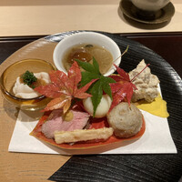 御料理 辻 - ＊八寸 ・天然なめこ ・しらこ ・バイガイとクルミの白和え ・こいも揚げ 中には明太子 ・高麗人参の素揚げ ・鴨 ・うずらの左京漬