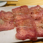 焼肉のぶ  - 特上塩タン