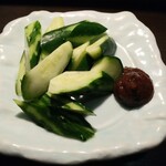 納屋橋 ホルモン - 梅キュウリ