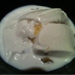 神保町 傳 - ココナッツムース