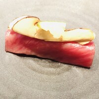 焼肉うしごろ 銀座店 - 松茸とザブトンの炙り握り