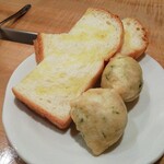 伊藤家の食堂 コラソン - パン＆揚げパン（２人前）