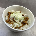 ほのぼんヌードルズ - 肉めし 250円