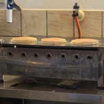 カフェ・ル・プティ・ニ・トロワ - パンケーキ？ホットケーキ？美味しそう…。