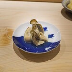 鮨 西崎 - 牡蠣酒蒸し