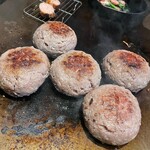 厚切りステーキと超粗挽きハンバーグ たわらや - 