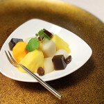 長島 - 9.杏酒漬(柿 パイン 梨 白玉 黒糖寒天 ミント