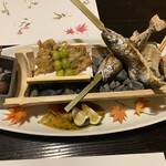 山みず木 - 山女魚の塩焼き、焼き栗、銀杏、松茸のかき揚げ、山芋天ぷら
