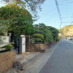 長島 - この坂の奥が毘沙門堂