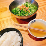 Yakiniku Horumon Bungo - サラダ、スープ、ご飯