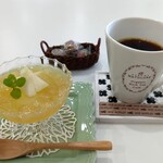 White JiJi - 料理写真:セット