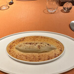 モノリス - ❼舌平目、ホタテのムース、トリュフのボンヌファム風。