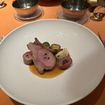 モノリス - ❽山形県産猪の背肉、ロニョン、シンタマのロースト。猪のコンソメ、マスタードのソース。