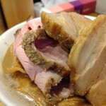 煮干し中華そば 一剣 - 結構な厚み