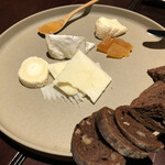 ホフ - チーズ盛り合わせ